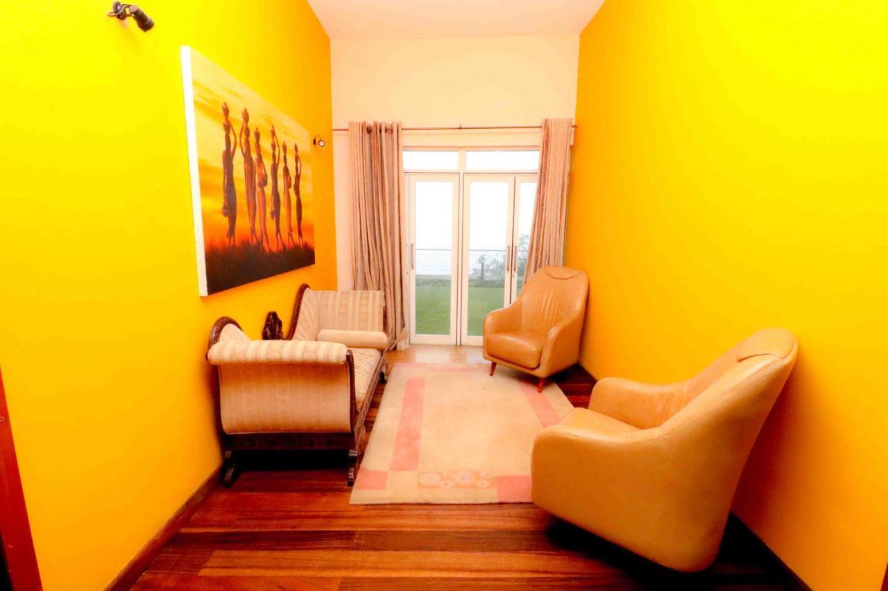 Villa Acacia Нувара Елия Екстериор снимка